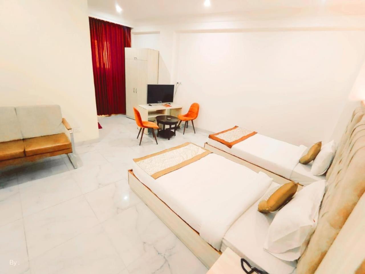 Hotel The Almora By Rs Global Near By Delhi International Airport With - Free Airport Drop 新德里 外观 照片