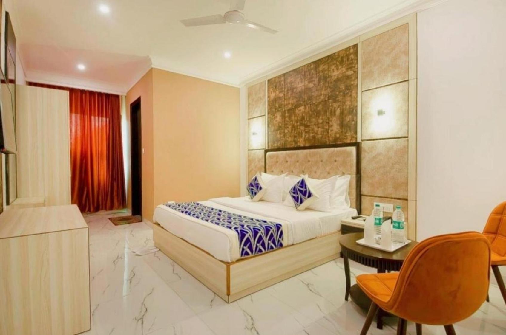 Hotel The Almora By Rs Global Near By Delhi International Airport With - Free Airport Drop 新德里 外观 照片