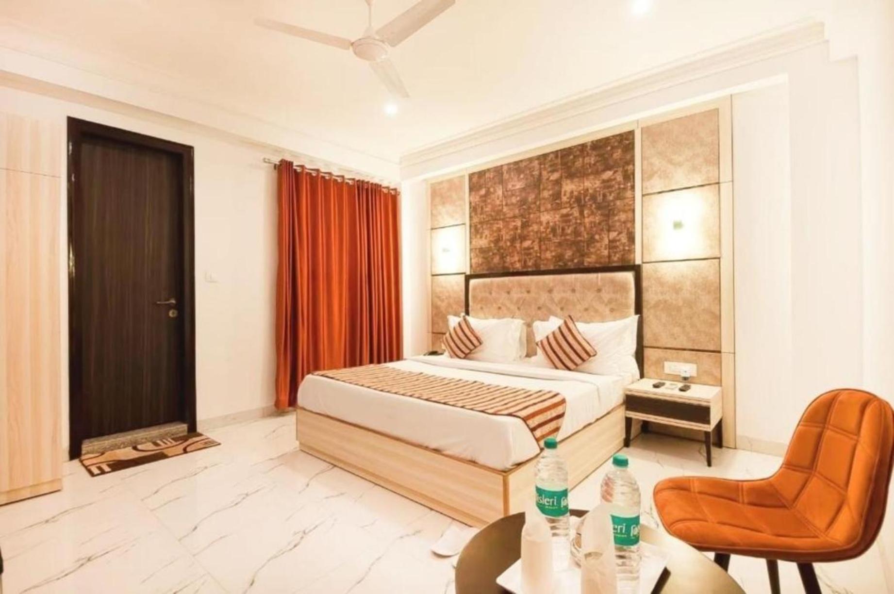 Hotel The Almora By Rs Global Near By Delhi International Airport With - Free Airport Drop 新德里 外观 照片